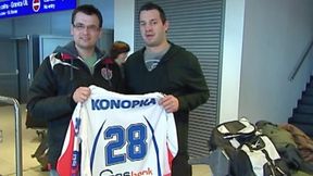 Z NHL do... Ciarko. Waleczny hokeista przyleciał do Polski