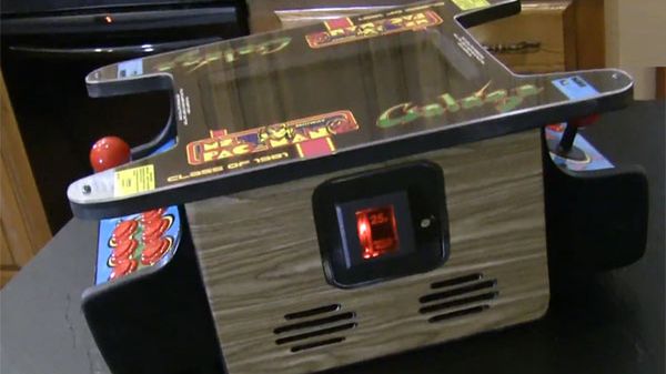 Asus Eee przerobiony do postaci mini Arcade'ówki [wideo] 1