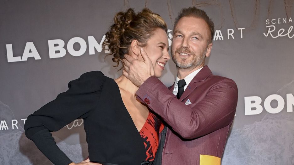 scena z: Maria Wieczorek, Krystian Wieczorek, SK:, , fot. Niemiec/AKPAlistopad 2021, Premiera spektaklu LA BOMBE, Maria Wieczorek, Krystian Wieczorek