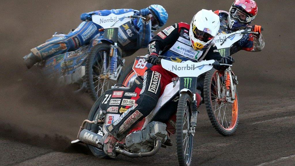 WP SportoweFakty / Jarosław Pabijan / SGP w Hallstavik. Maciej Janowski prowadzi