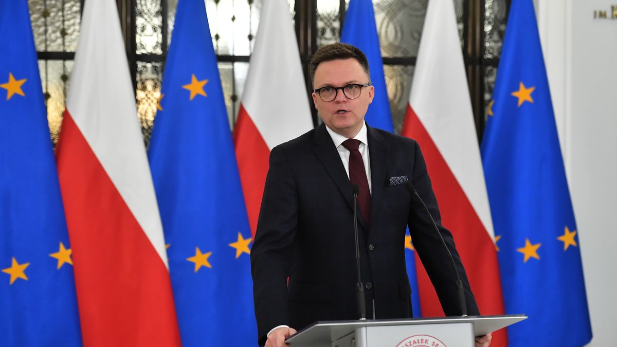 Warszawa, 21.11.2023. Marszałek Sejmu Szymon Hołownia podczas konferencji prasowej, przed kontynuacją 1. posiedzenia Sejmu X kadencji, 21 bm. w Warszawie. (ad) PAP/Piotr Nowak