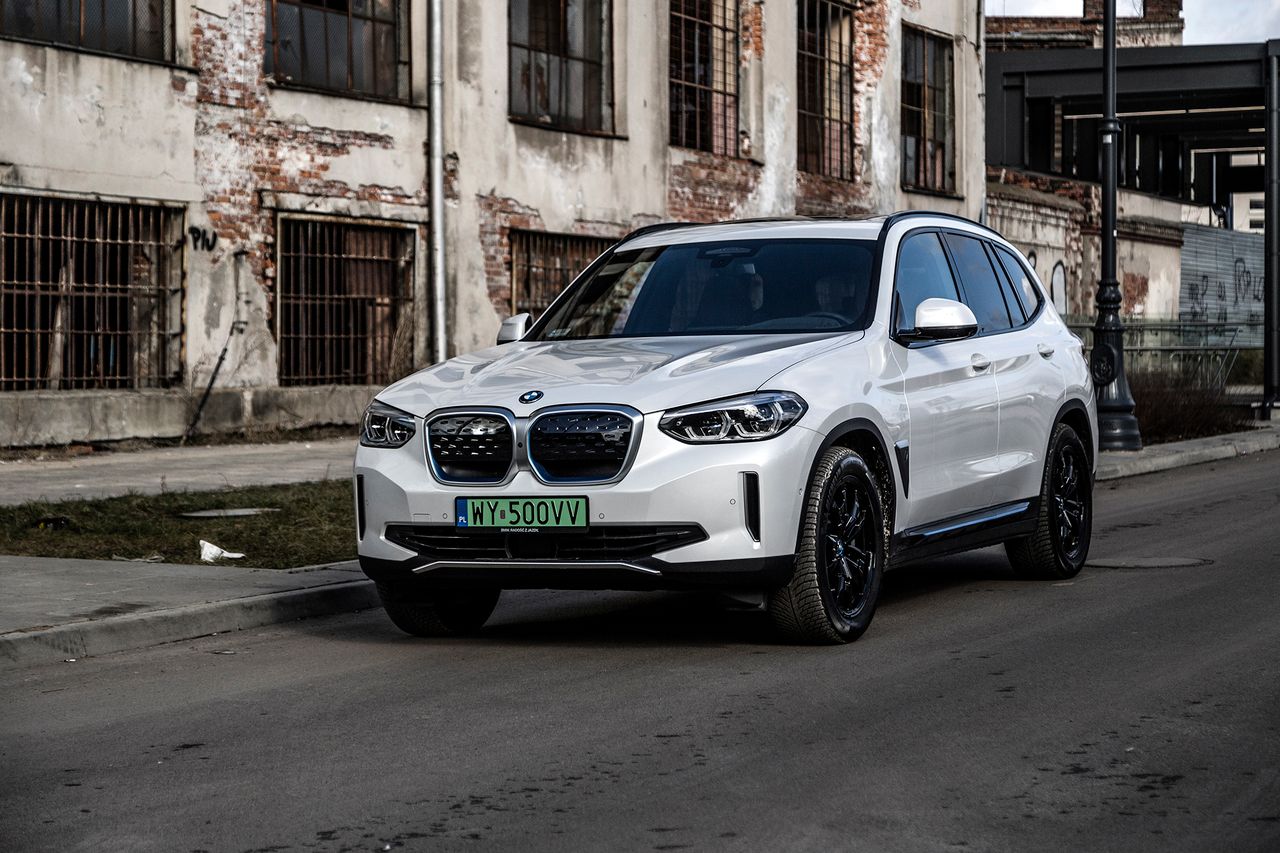 Test: BMW iX3 wygląda jak odgrzewany kotlet, ale w normalności tkwi jego siła