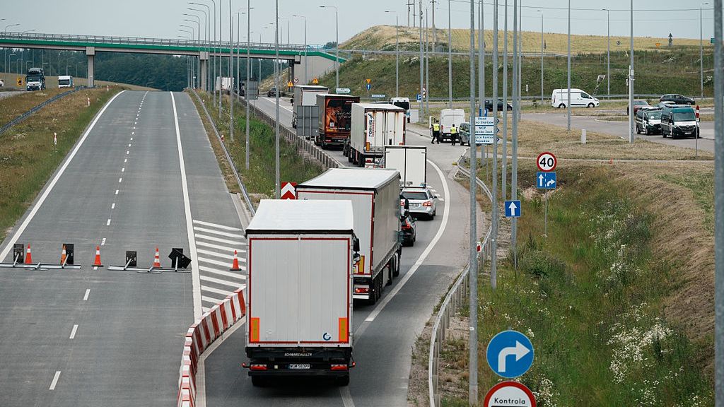 Mróz uderzył w handel. Import wyraźnie spadł