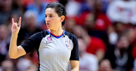 Będzie pisać historię. Pierwszy niebinarny sędzia w NBA