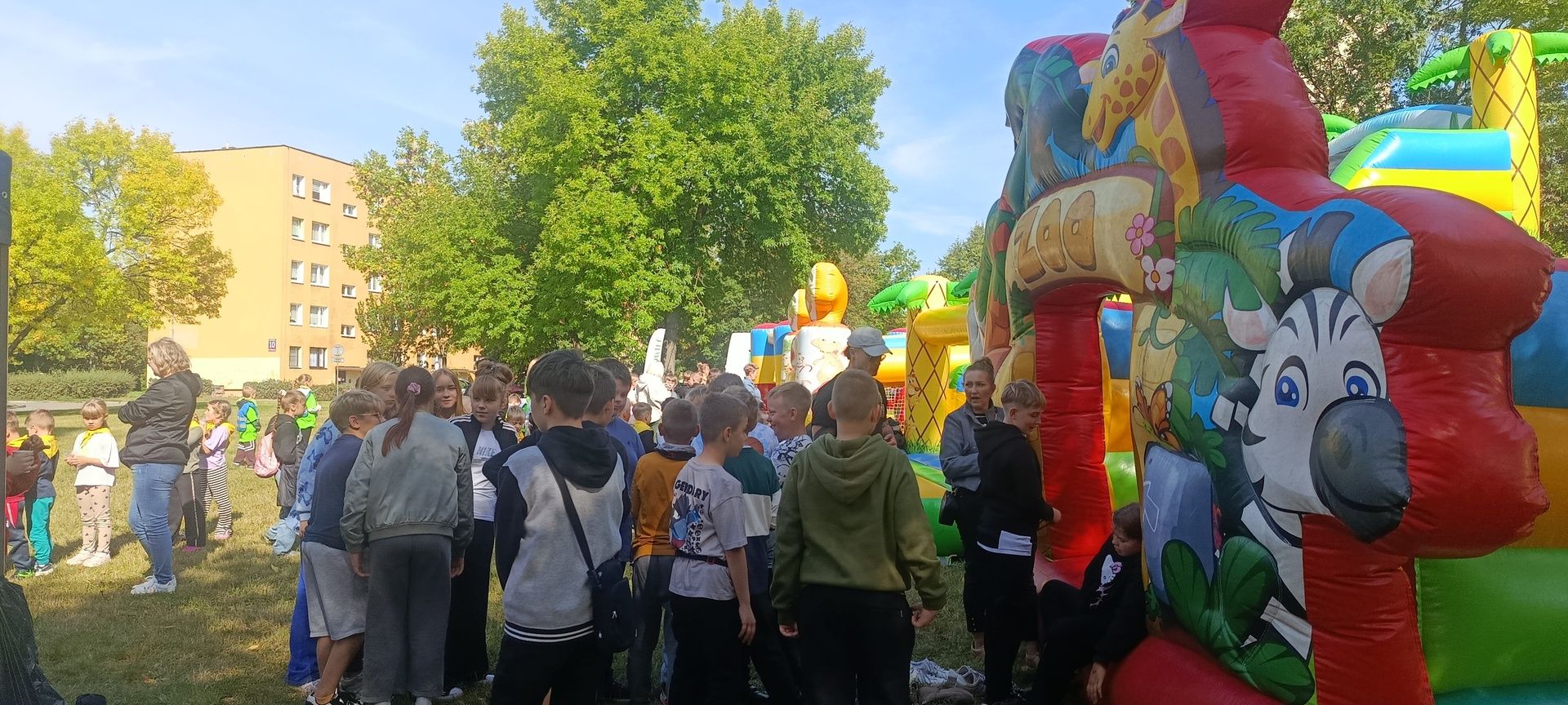 Prawie 1500 osób posprzątało Ostrowiec.