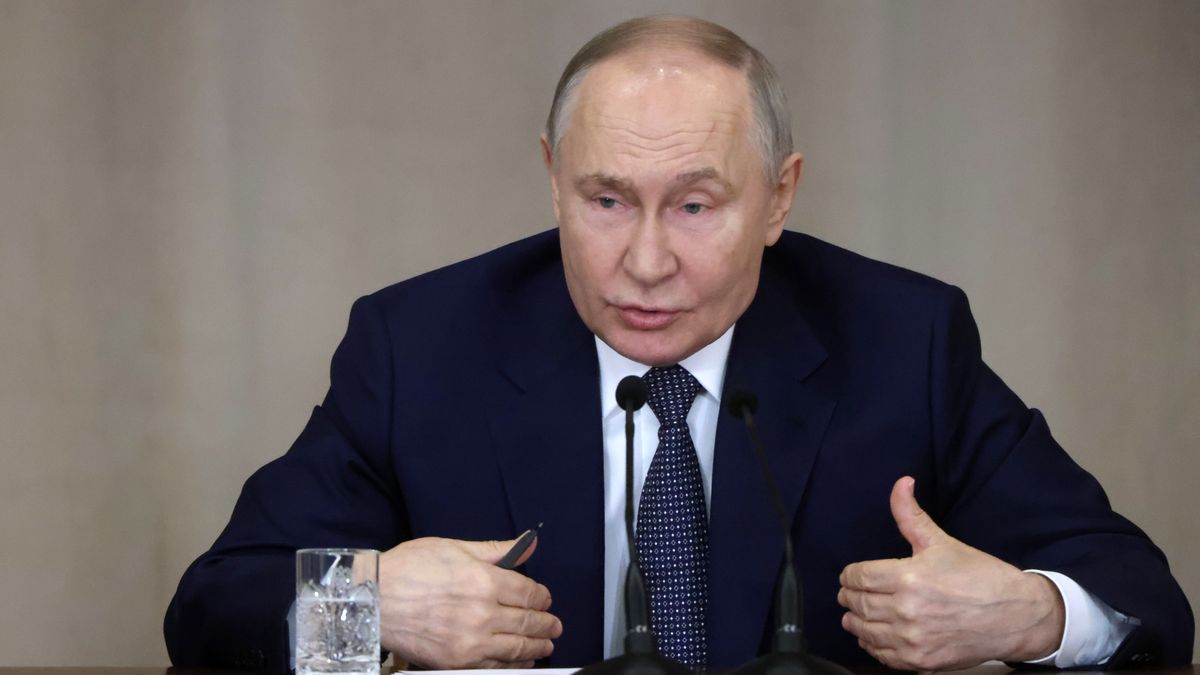 MOSCOW, RUSSIA - FEBRUARY 20 (RUSSIA OUT) Russian President Vladimir Putin delivers a speech during the Congress of Judges at the Supreme Court of Russia, February 20, 2025, in Moscow, Russia. Vladimir Putin announced his plans to meet U.S. President Donald Trump in the nearest future. (Photo by Contributor/Getty Images)