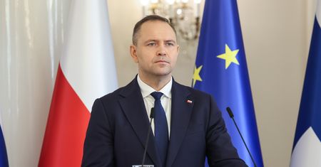 Konferencja Nawrockiego ws. dronów. "Dowiedziałem się o 3 w nocy"