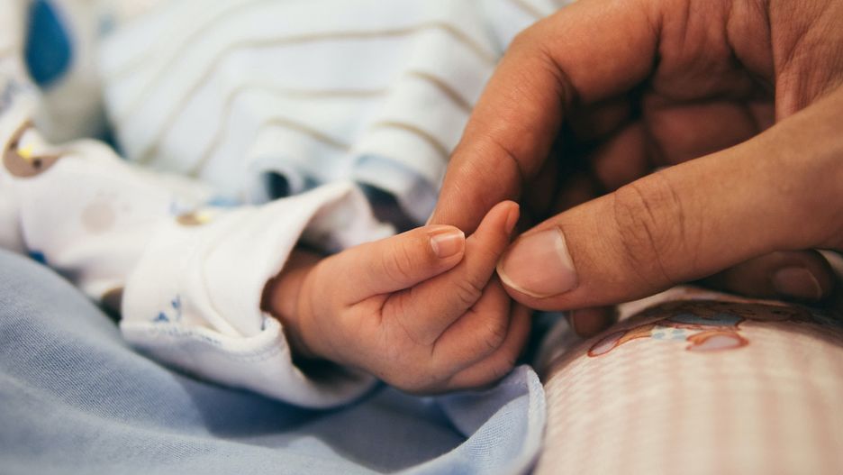 Koronawirus na świecie. Dziecko urodziło się z przeciwciałami COVID-19.