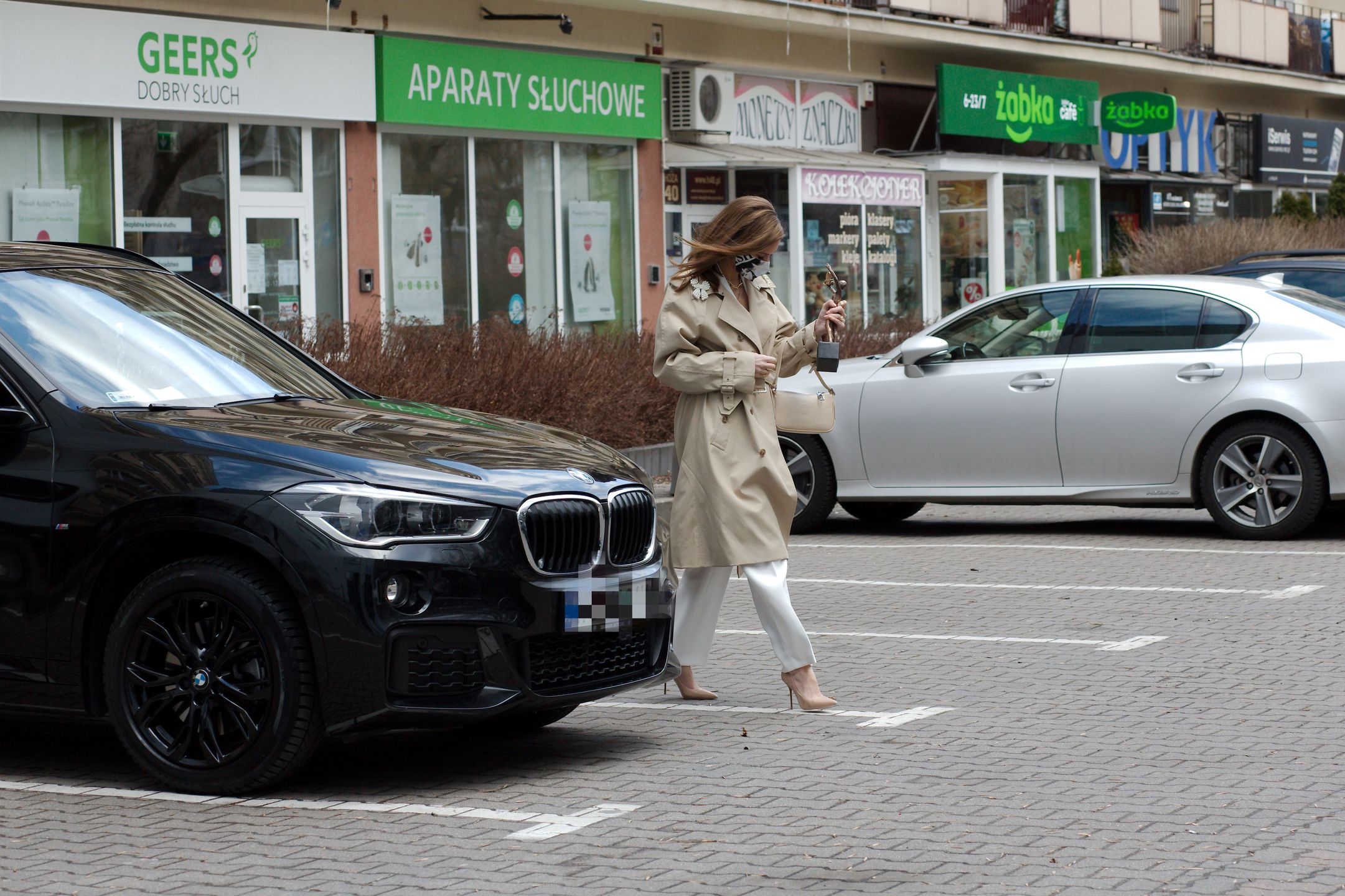 Julia Kamińska ze swoim BMW.