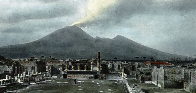 Widok z ruin Pompejów na Wezuwiusza, ok. 1900 r. 