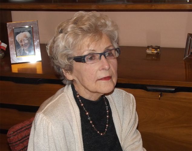 Krystyna Winiarz, z domu Świątoniowska 