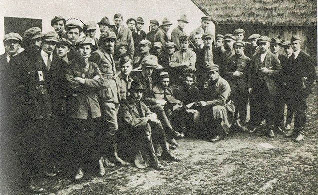 Oddział Dywersyjny kpt. Tadeusza Puszczyńskiego. Fotografia z czerwca 1921 r. 
