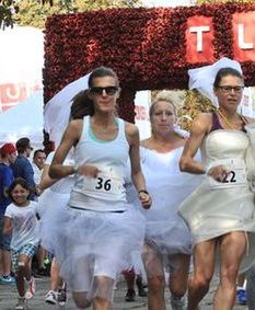 TLC: II edycja biegu w sukniach ślubnych