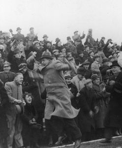 Przedwojenni kibice - polityczne i narodowe konflikty na stadionach