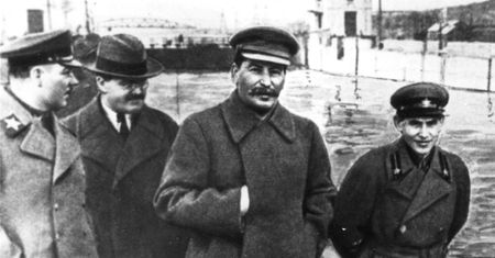 Prof. François-Xavier Nérard: Sowieci chcieli, by każdy obywatel był donosicielem