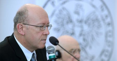 Polacy zarobili na zagładzie Żydów? "Klucze i kasa" - kontrowersyjna książka polskich historyków