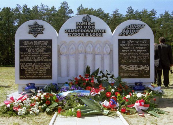 Pomnik upamiętniający ofiary obozu zagłady w Kulmhof