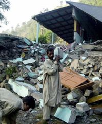 Około 30 tys. ofiar trzęsienia ziemi