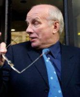 BBC nie zawiesza broni w wojnie z rządem