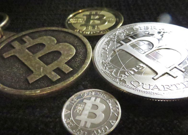 Jeden bitcoin wart jest już dzisiaj 17 tys. dolarów. Jeszcze rok temu było to mniej niż tysiąc dolarów