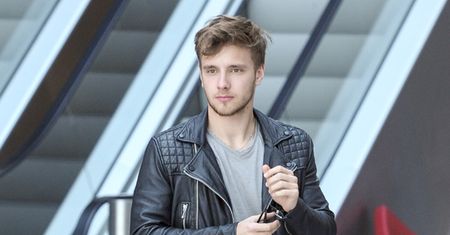 Maciej Musiał zapuszcza zarost