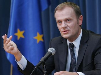 Tusk: jeśli PiS się uprze, referendum ws. euro - wiosną