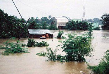 16 ofiar powodzi w Wietnamie, zbiory kawy zagrożone
