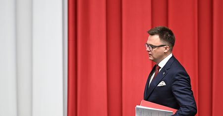 Hołownia zapowiada zdecydowany ruch ws. Wąsika i Kamińskiego