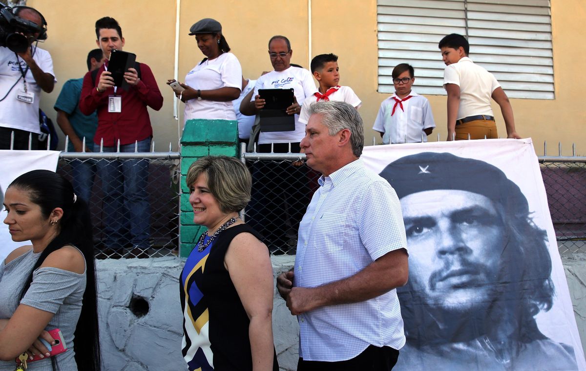 Kończy się epoka Castro. Teraz Kuba zostanie "chińską" wyspą