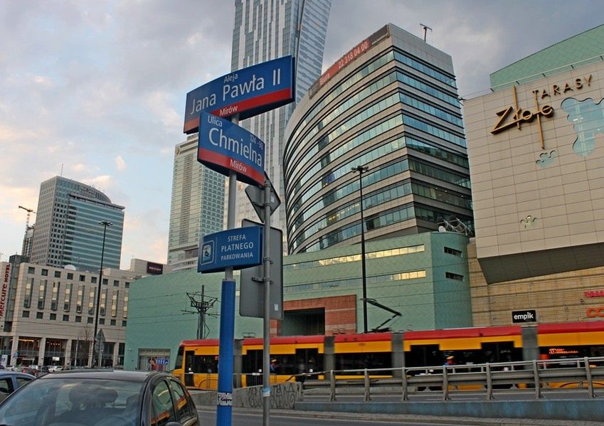 Zaplanuj podróż po Warszawie z Google Transit
