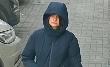 Miała zaatakować seniorkę nożem. Policja prosi o pomoc