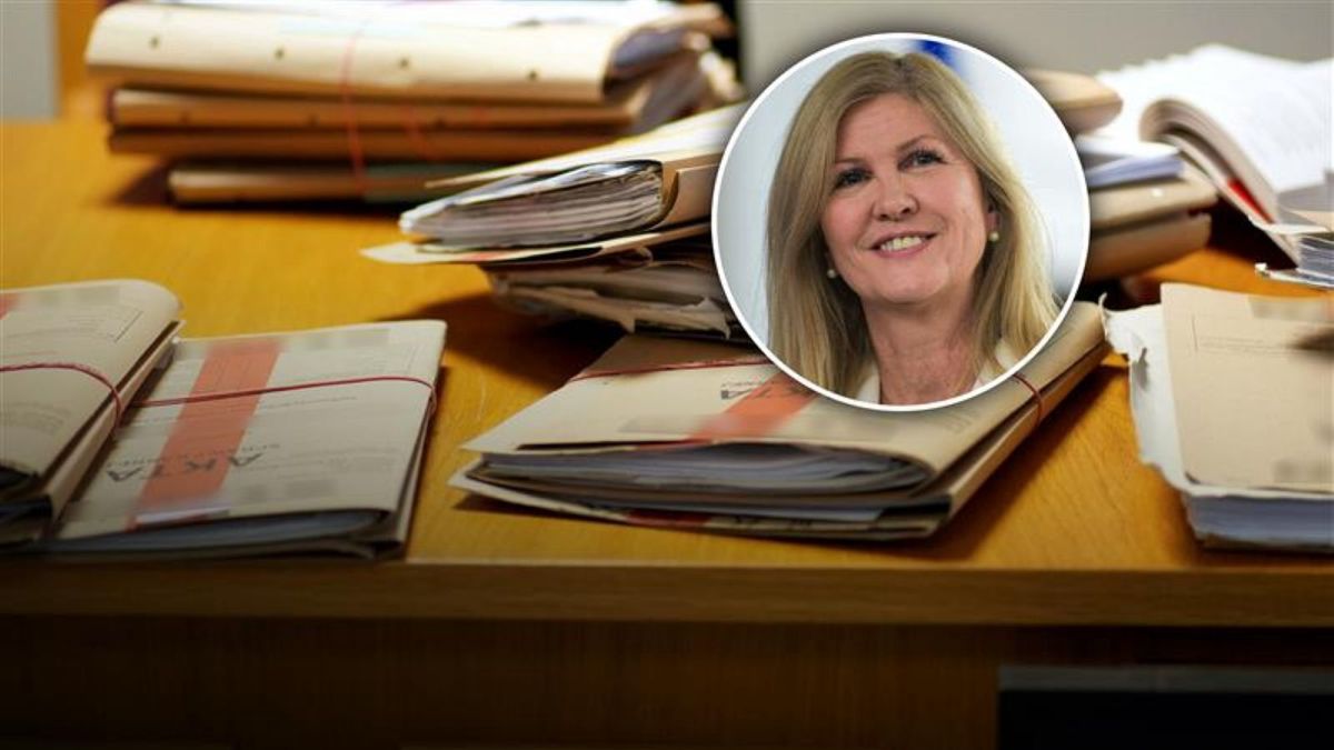 Posłanka PiS Iwona Arent konsekwentnie broni w tej sprawie swoje