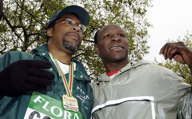 Watson (z lewej) i Eubank na mecie maratonu w Londynie (fot. Getty Images)