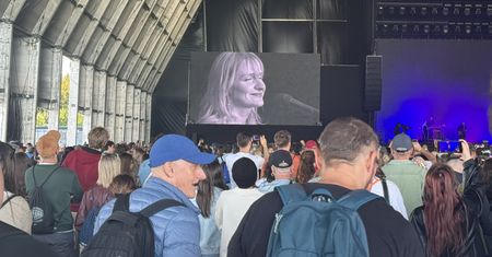 Spokojnie. Polska dziewczyna z gitarą przyciągnęła tłumy w drugi dzień Open'era
