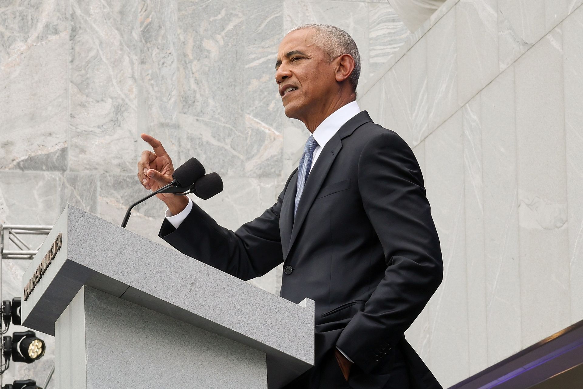 Centrum Baracka Obamy otwarte. "Dziedzictwo nie tkwi w wojnie"
