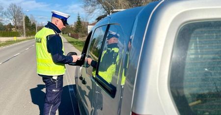 Długi weekend na drogach Lubelszczyzny. 11 wypadków i 139 kierujących pod wpływem alkoholu