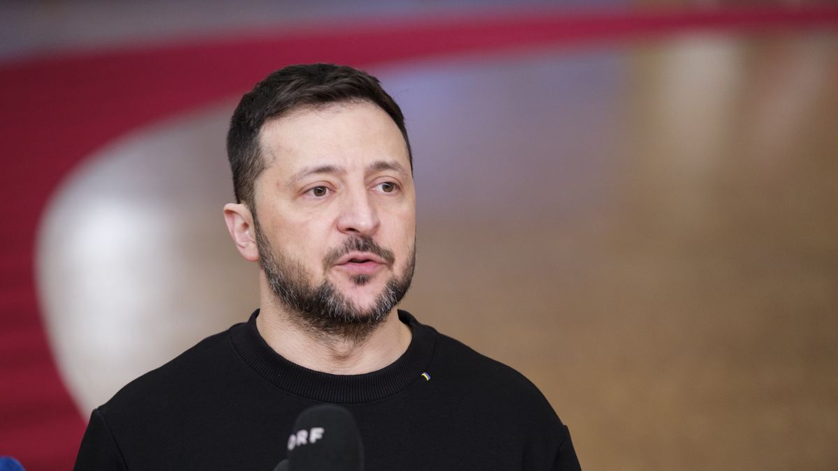 BRUSSELS, BELGIUM - DECEMBER 19:  Ukrainian President Volodymyr Zelensky talks to media before the start of an EU Summit meeting in the Europa, the EU Council headquarter on December 19, 2024 in Brussels, Belgium. EU leaders are meeting in Brussels to discuss Ukraine, the EU in the world, the Middle East, resilience and preparedness, migration and foreign policy issues. (Photo by Thierry Monasse/Getty Images)