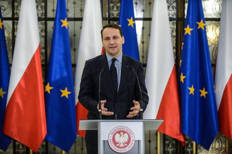 Sikorski ujawni tajemnice delegacji posłów