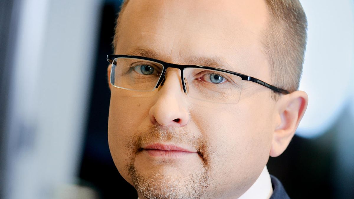 KNF złożył na Konrada Kąkolewskiego doniesienie do prokuratury.