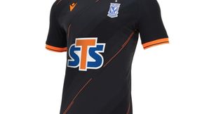 PKO Ekstraklasa: Lech Poznań. "Afera herbowa" w związku z nowymi koszulkami. Kibice zagrozili bojkotem