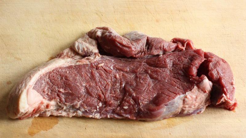Opiekana łopatka wołowa (samo mięso)