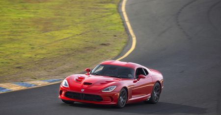 Dodge Viper 2015: powrót pod starym imieniem