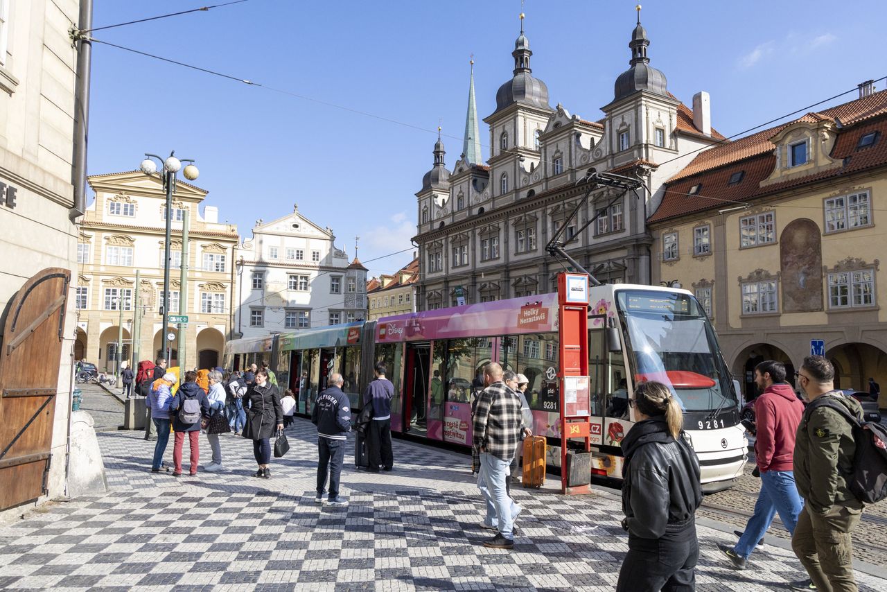 Blackout paraliżuje Pragę. Stanęły metro i tramwaje, ludzie utknęli w windach