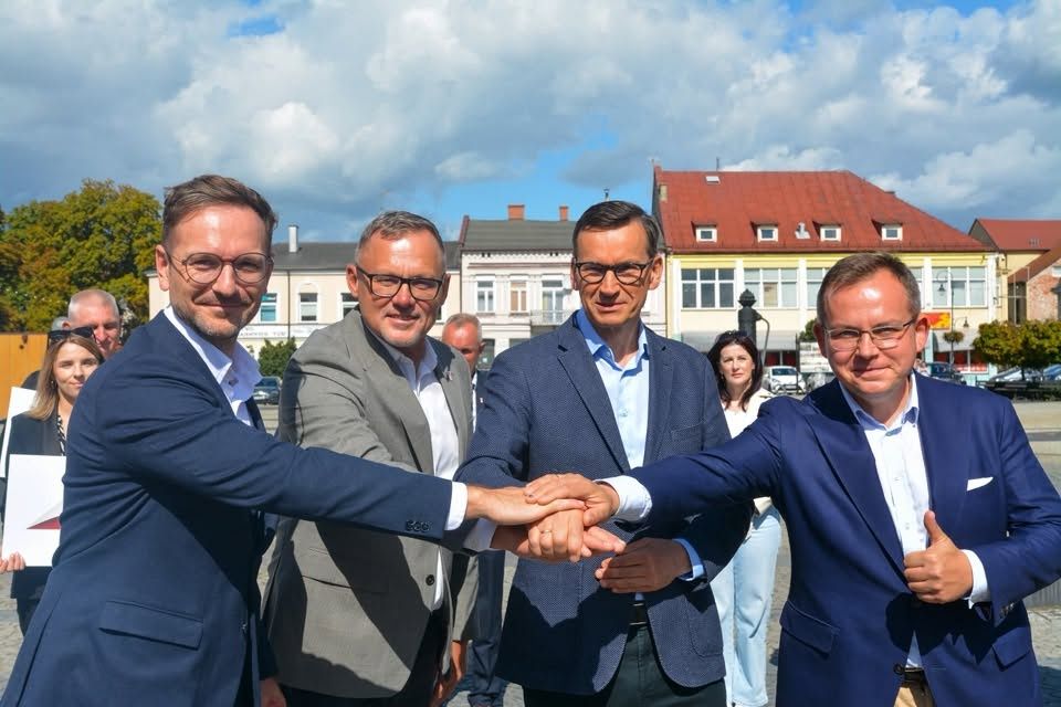 Morawiecki buduje koalicję miast: Sieradz dołącza do Rozwój Plus z ambitnym programem dla średnich ośrodków