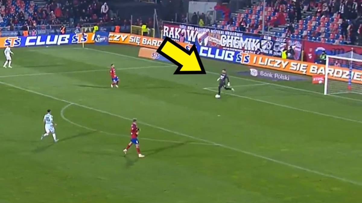 Twitter / Canal+ Sport / Błąd Placha przy golu Rakowa