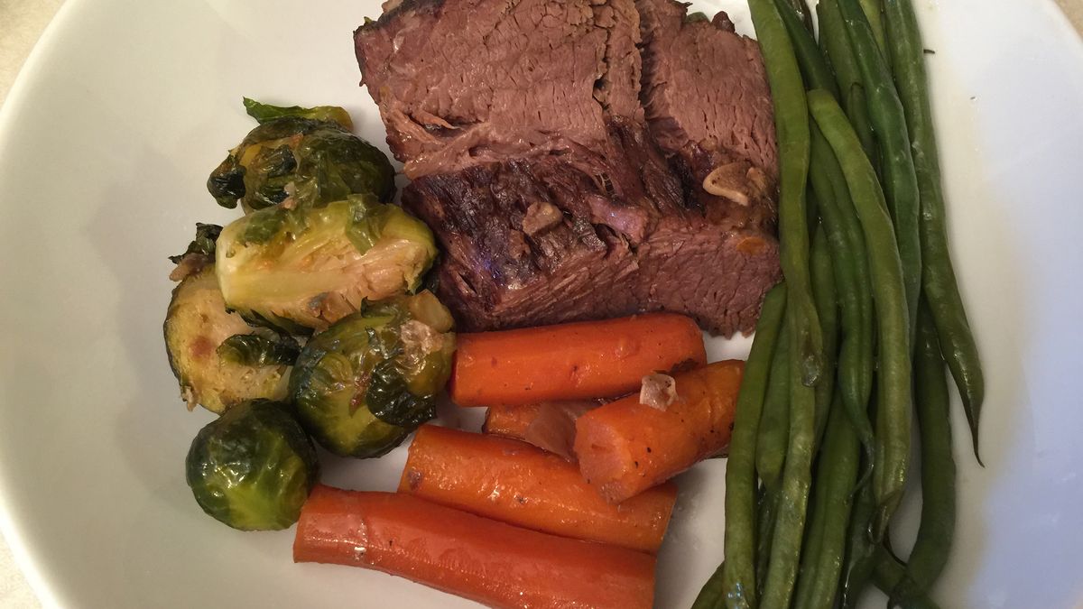 Pieczona łopatka wołowa (samo mięso)