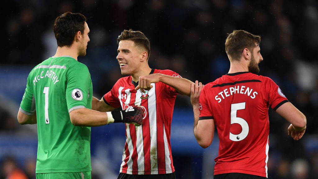 Zdjęcie okładkowe artykułu: Getty Images / Michael Regan / Na zdjęciu: Jan Bednarek (w środku)