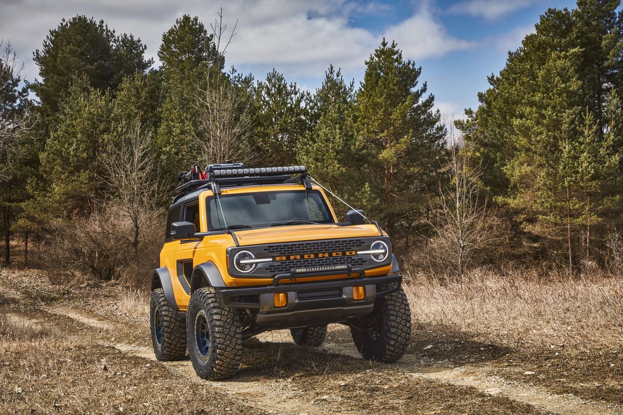 Nowy Ford Bronco to prawdopodobnie najlepsza terenówka świata. Warto było czekać 24 lata