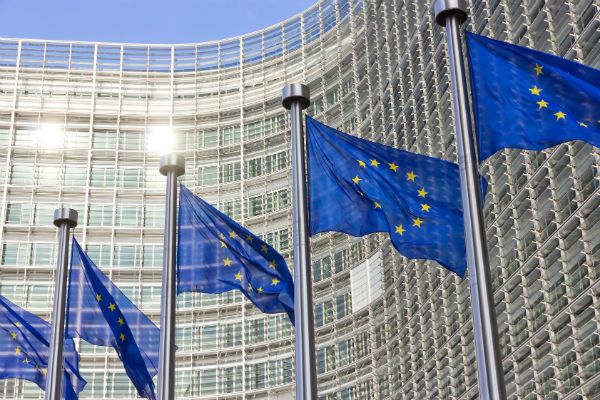 Komisja Europejska do środy oczekuje od Polski odpowiedzi na opinię ws. praworządności