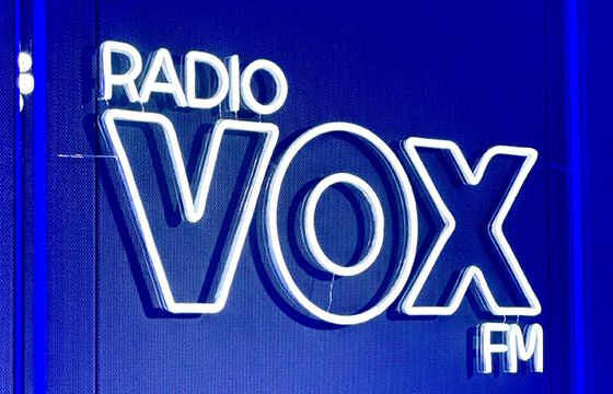 Zmiany w VOX FM. Nowi prezenterzy, pasmo i studio